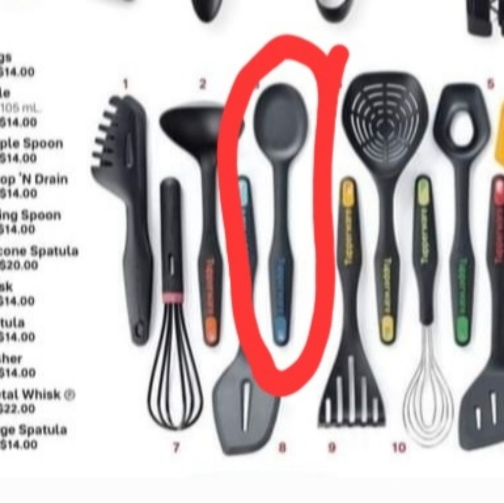 Tupperware simple spoon